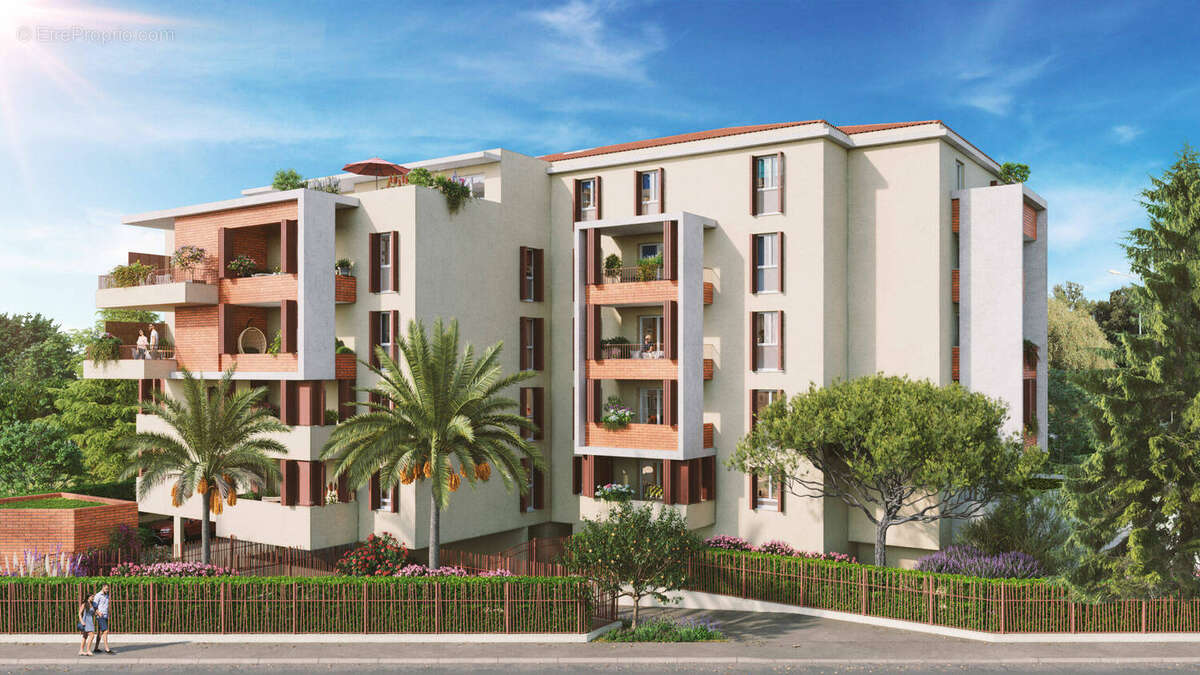 Saint-raphaël centre-ville à 1 km des plages et du port à St Raphael