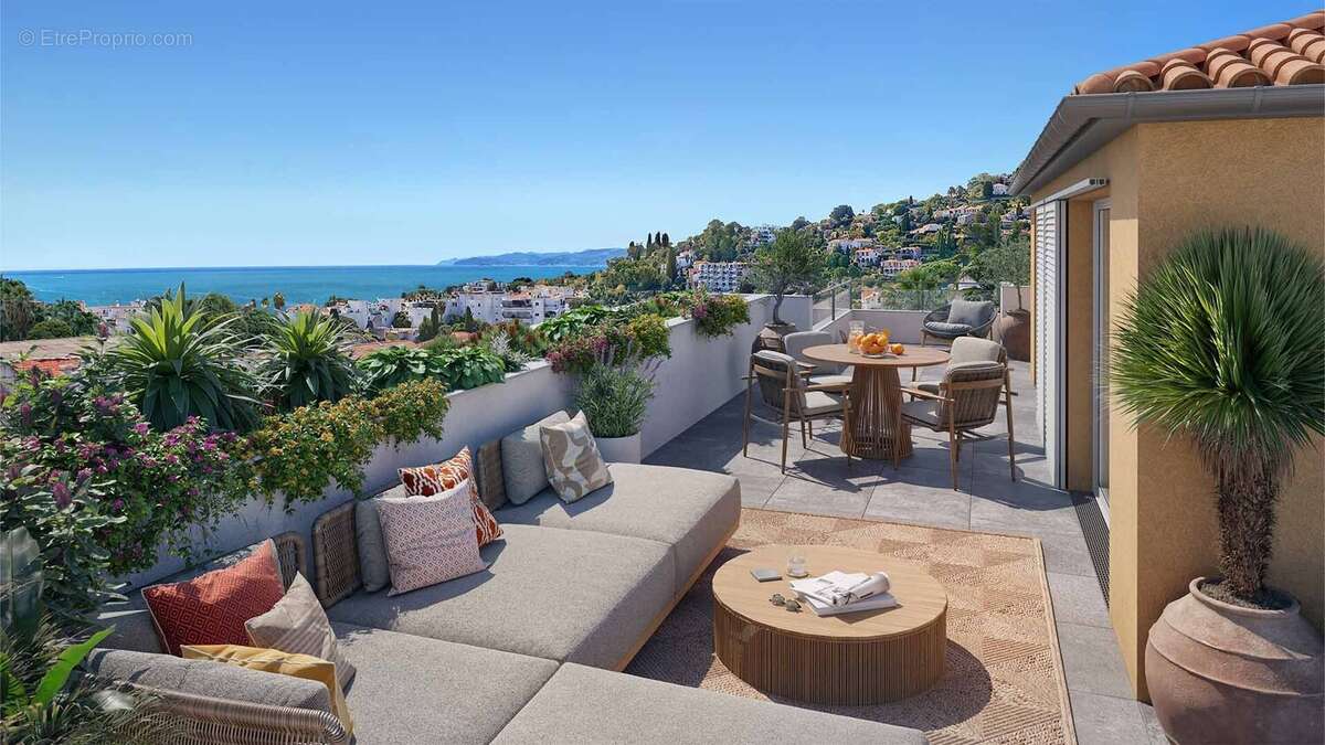 Golfe bay à Vallauris