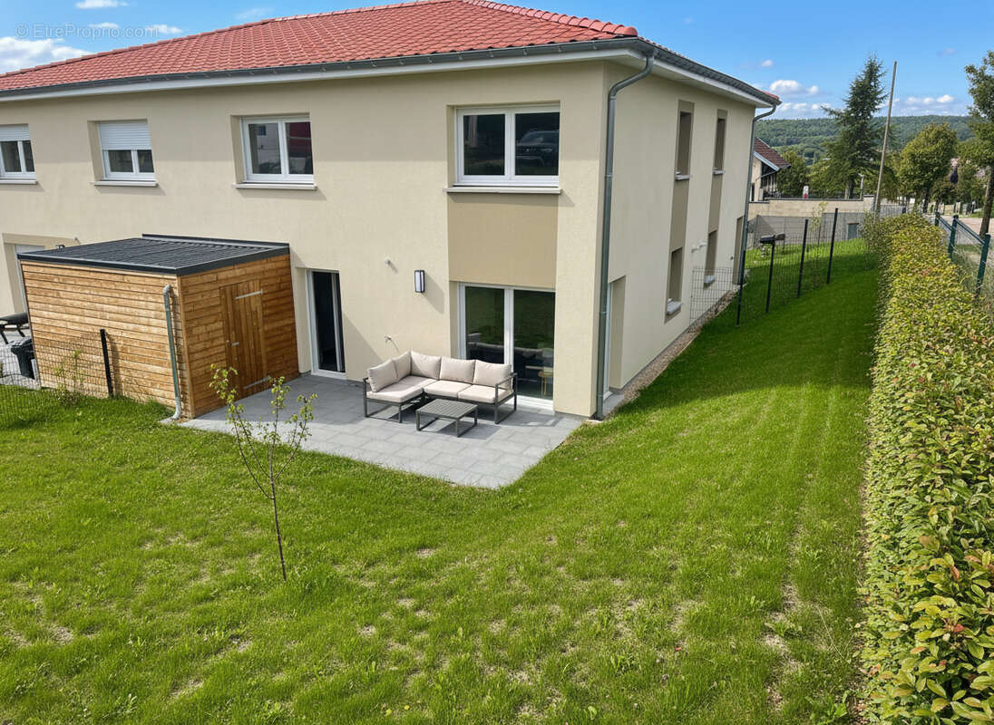 Les carres issois à Is Sur Tille