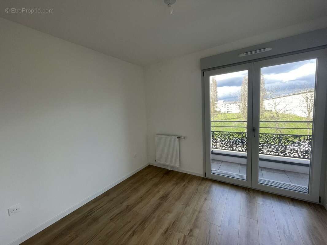 Villa muralis à Trappes