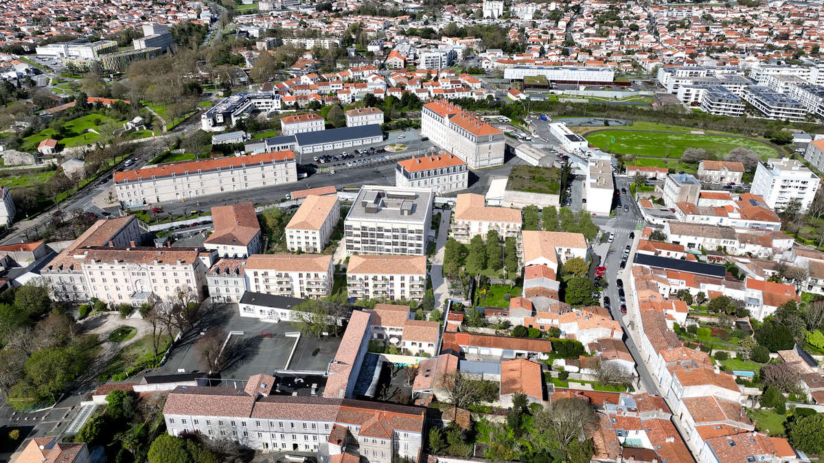 L'envolee à La Rochelle