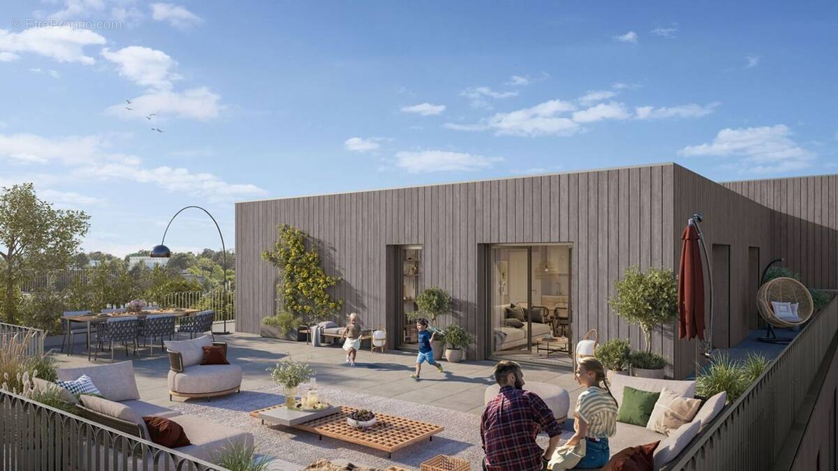 Holy à Cesson Sevigne