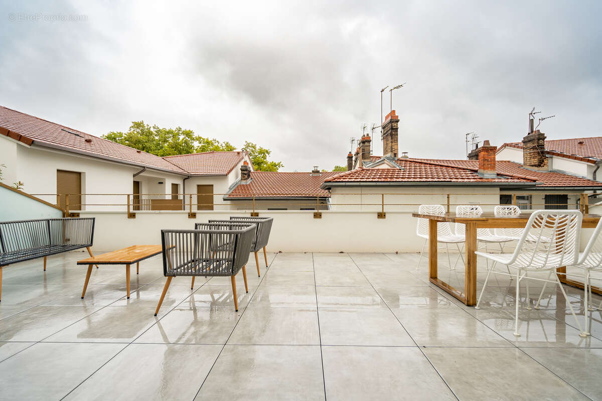 Faubourg valmy à Lyon 9e Arrondissement