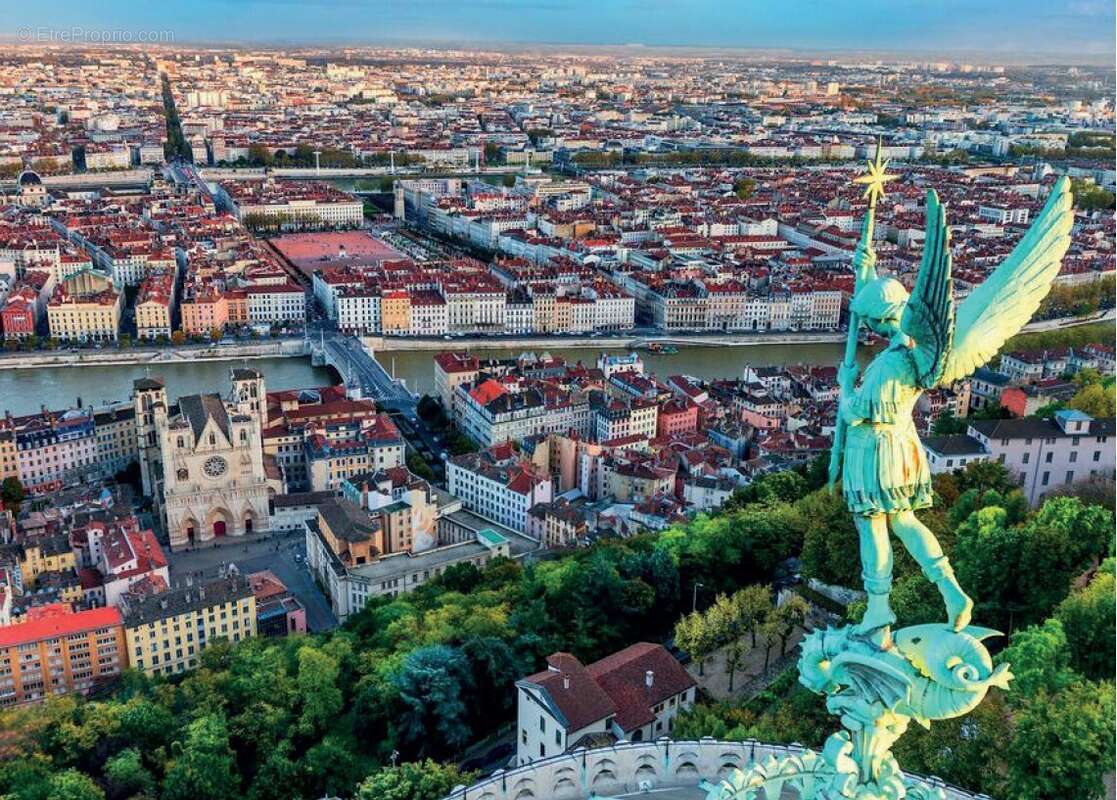 L&#039;emeraude à Venissieux