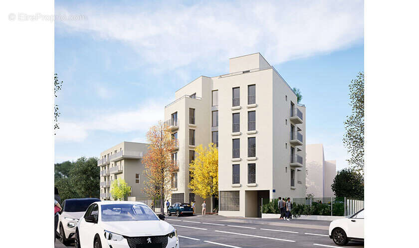 Première adresse à Bron