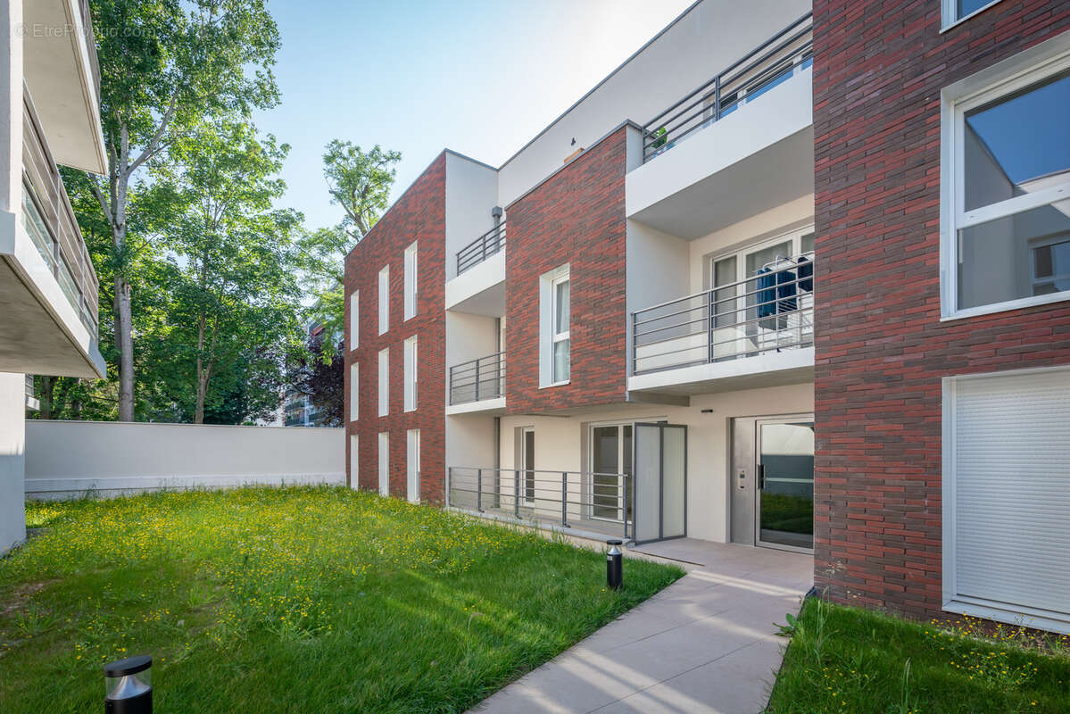 Les allées kanata à Le Petit Quevilly