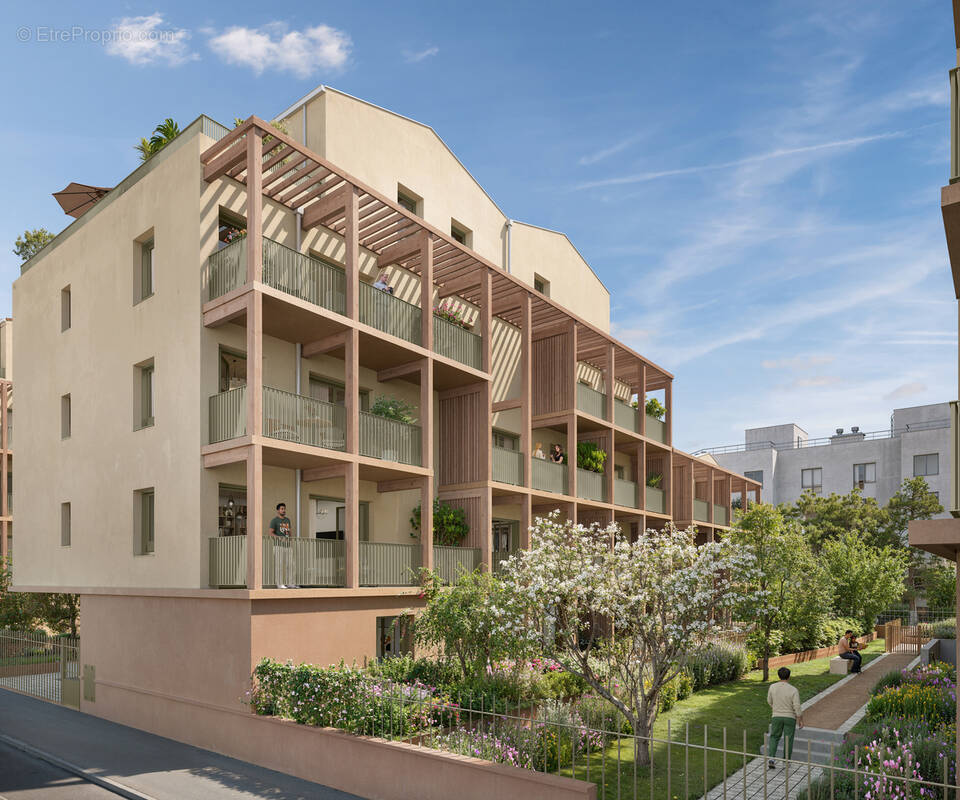 Néa à Villeurbanne