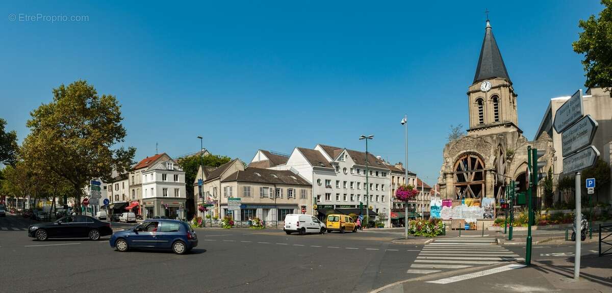 Central c à Colombes