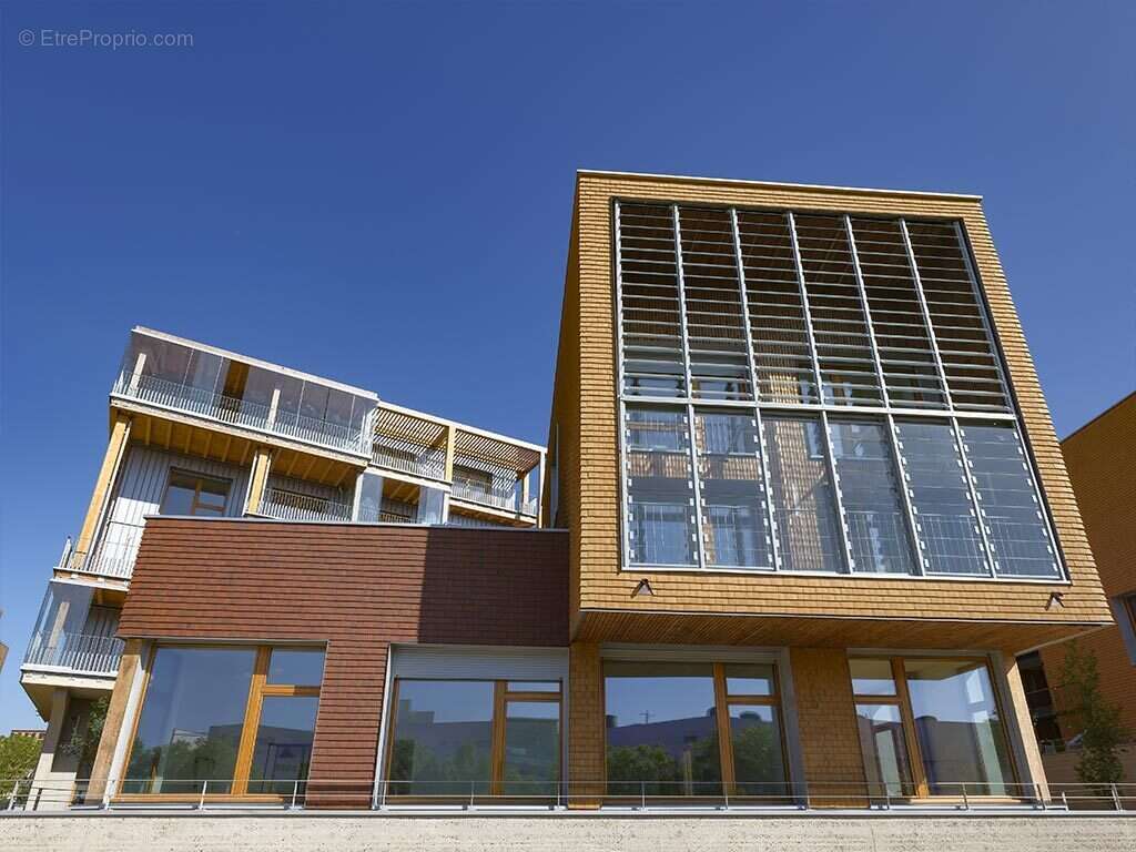 L'ile en seine - les riots et la ria à L Ile St Denis