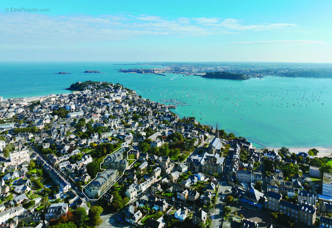 Cour lawrence à Dinard
