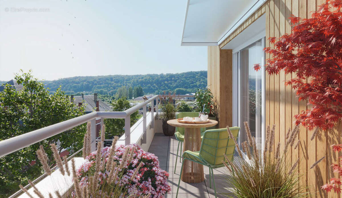 Petit-couronne centre-ville proche de la seine à Petit Couronne