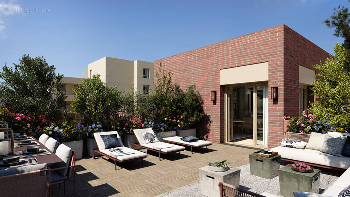 Louvres à 500 m du rer d à Louvres