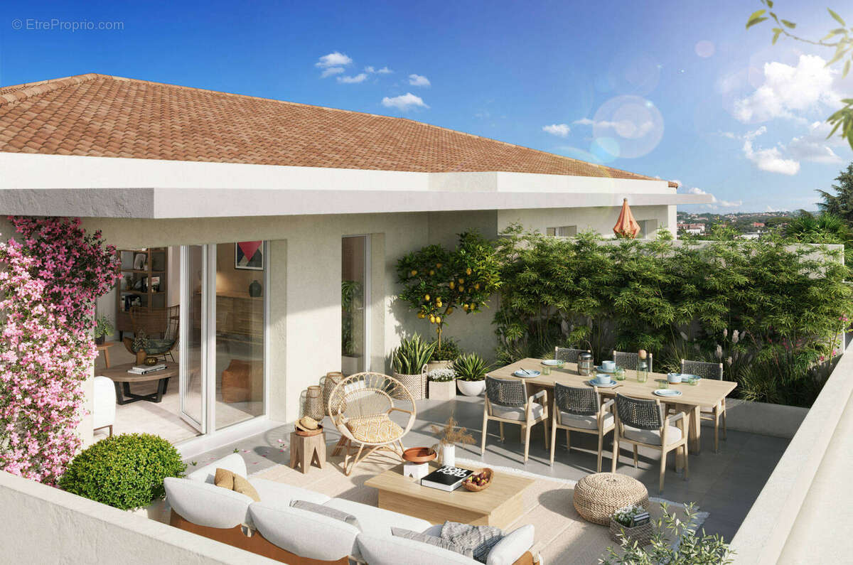 Saint-raphaël centre-ville à 1 km des plages et du port à St Raphael