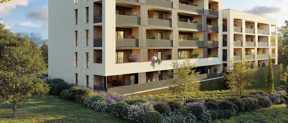 La cour des lys à La Verpilliere