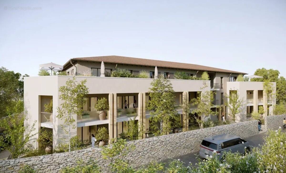 Nouveaute a uzes à Uzes