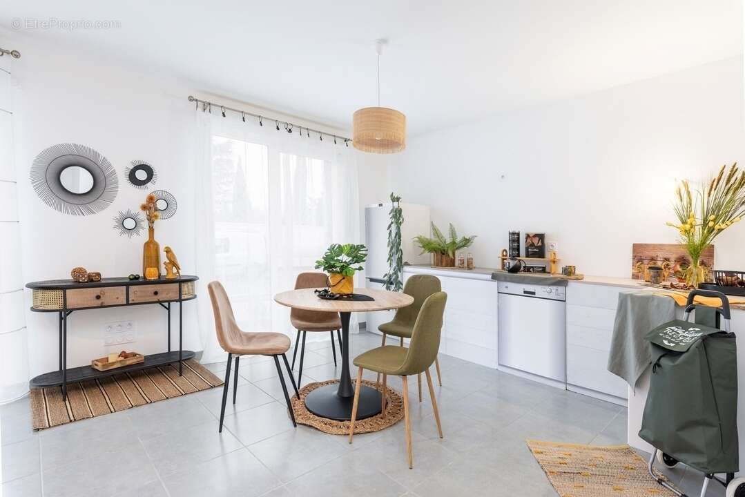 Dua - nouveau à villeurbanne à Villeurbanne