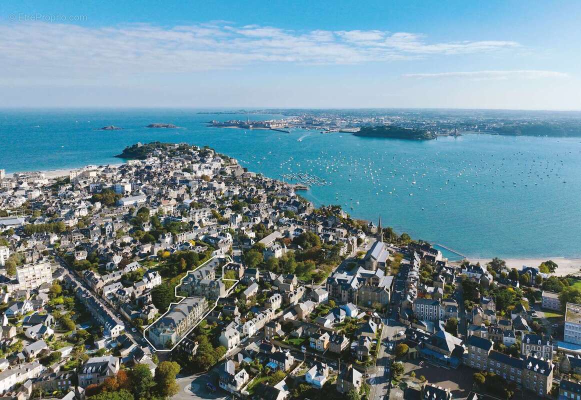 Cour lawrence à Dinard