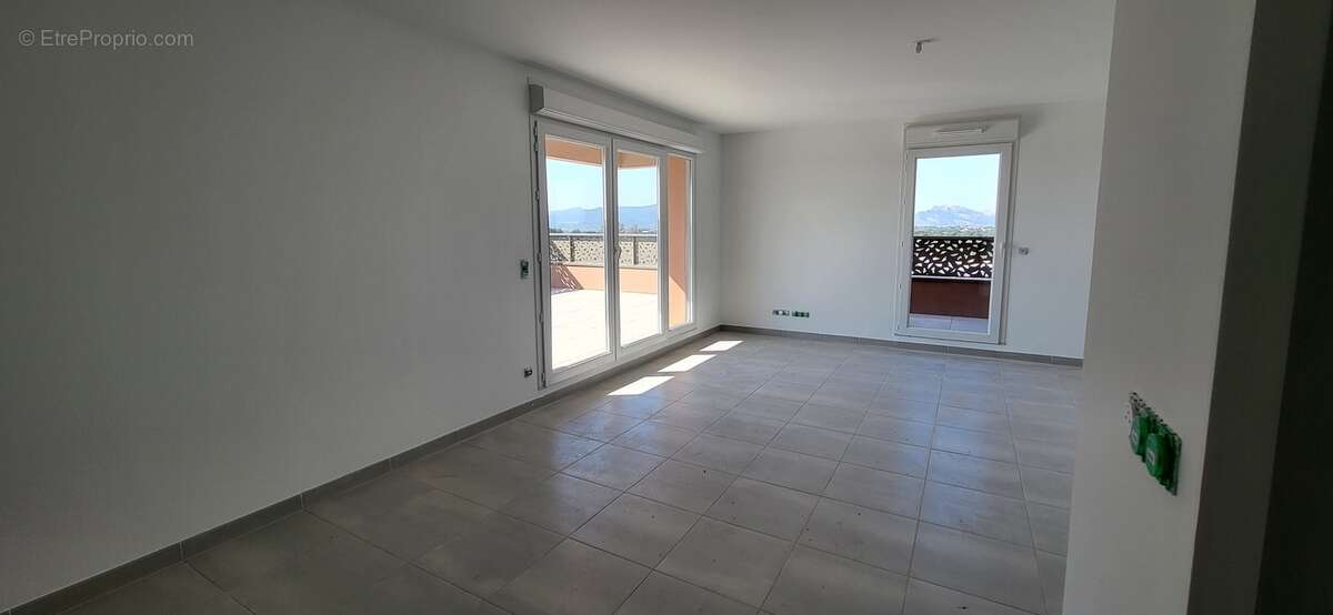 T4 terrasse frejus à Frejus