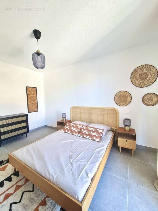 Les terrasses du colisée à Nimes