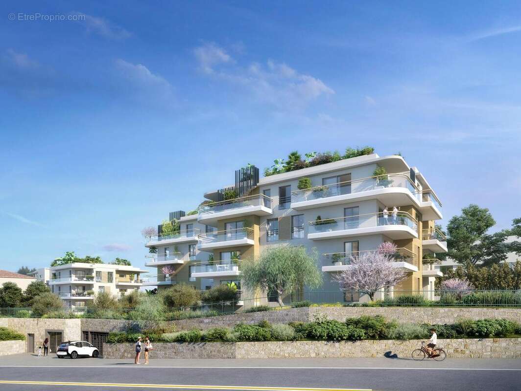 Antibes derniers 2 pièces résidence avec piscine à Antibes