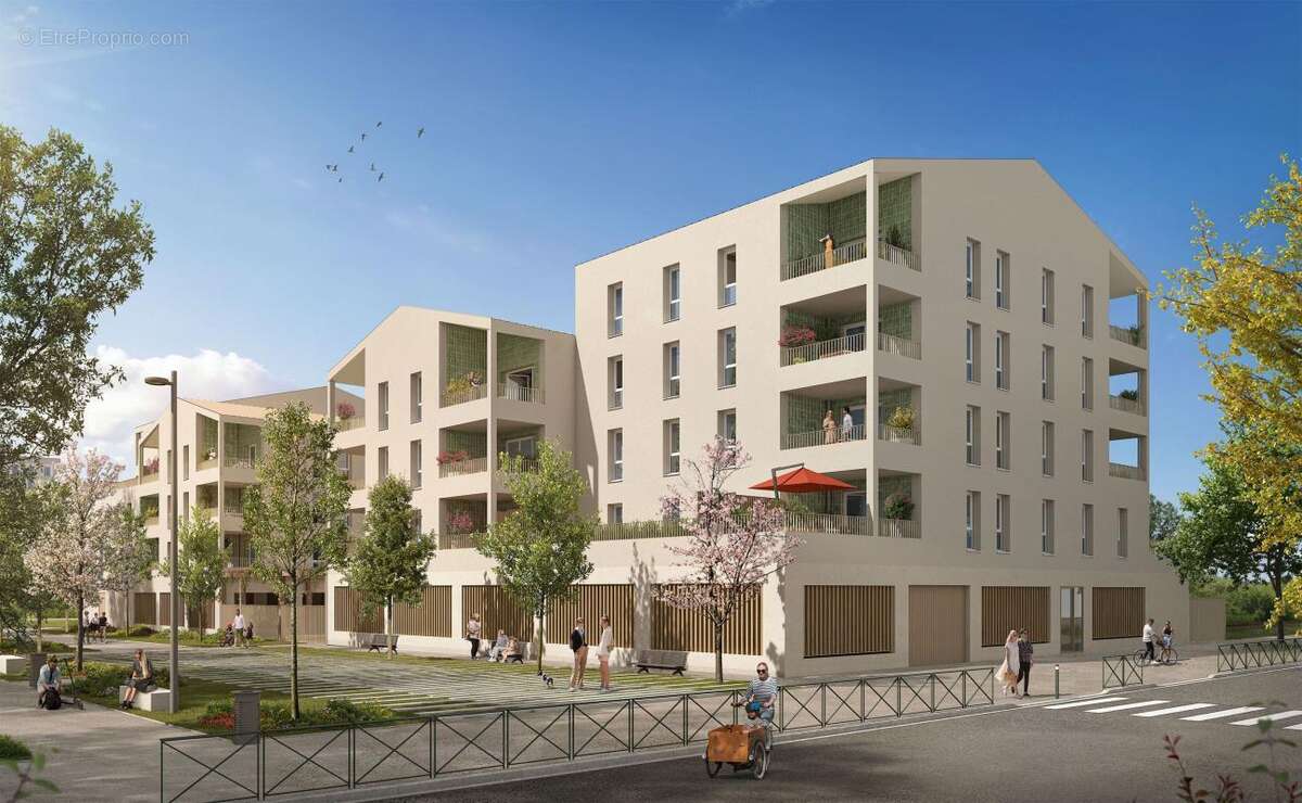 Les allees de la ferme à Grigny