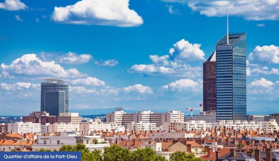 Faubourg valmy à Lyon 9e Arrondissement