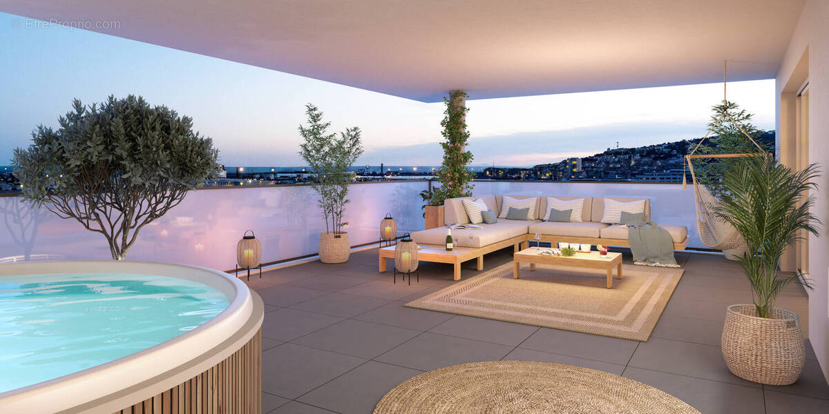 Sète entre la mer et l'étang de thau à Sete